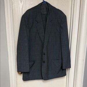 Sophisticated Charcoal Men's suit